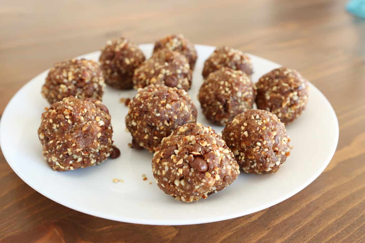 copycat larabars on a plate