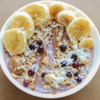 healthy homemade acai bowl